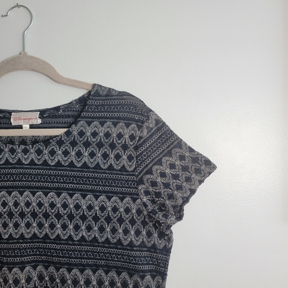 Vintage | Classique Collections | XL | Embroidered - Picture 2 of 13